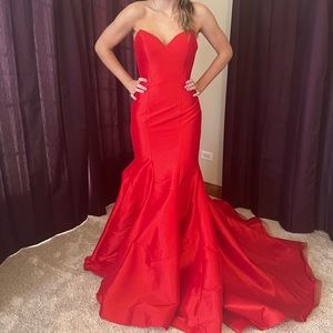 Red prom dress